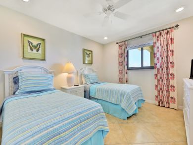 Cocoa Beach Condo 939262