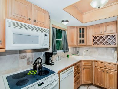 Cocoa Beach Condo 939281