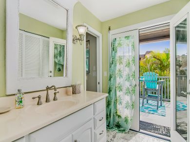Cocoa Beach Condo 939281