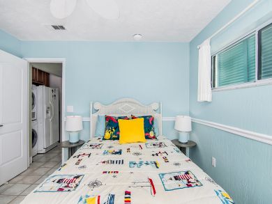 Cocoa Beach Condo 939281