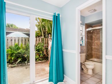 Cocoa Beach Condo 939281
