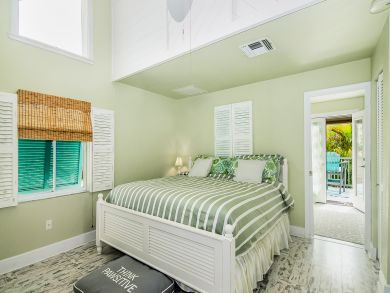 Cocoa Beach Condo 939281
