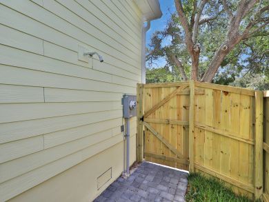 St. Augustine Home 939303