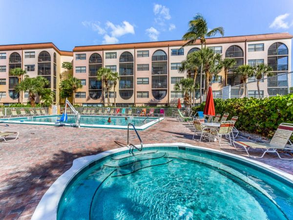 One Bedroom Marco Island Vacation Condo Sleeps 4 Guests