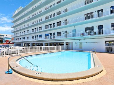 Treasure Island Condo 939371