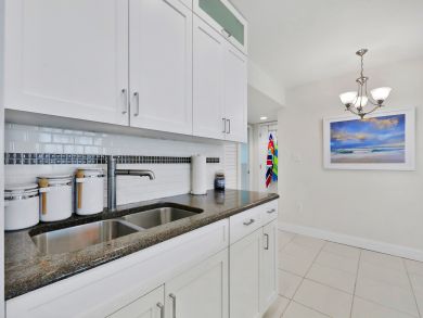 Treasure Island Condo 939371