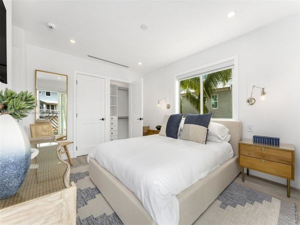 Islamorada Vacation Home Three Bedroom Plus Den