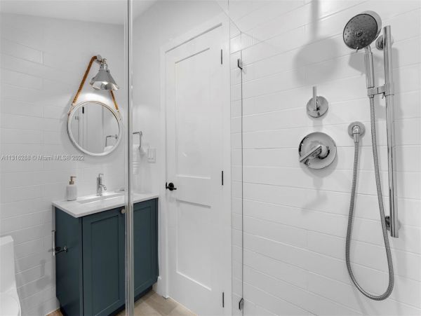 Islamorada Vacation Home Three Bedroom Plus Den