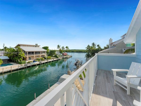 Islamorada Vacation Home Three Bedroom Plus Den