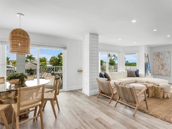Islamorada Vacation Home Three Bedroom Plus Den