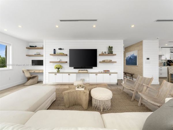 Islamorada Vacation Home Three Bedroom Plus Den