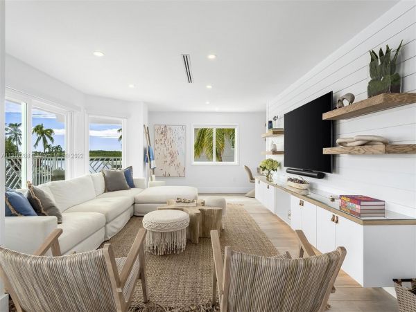 Islamorada Vacation Home Three Bedroom Plus Den