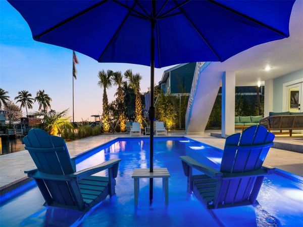 Islamorada Vacation Home Three Bedroom Plus Den
