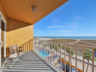 Treasure Island Condo 939438