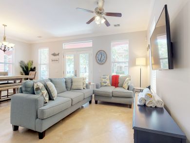 Destin Six Bedroom Vacation Home Sleeps 16 Destin Six Bedroom Vacation Home Sleeps 16