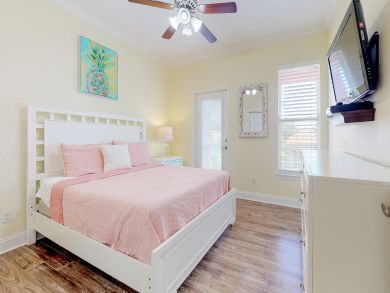 Destin Six Bedroom Vacation Home Sleeps 16 Destin Six Bedroom Vacation Home Sleeps 16