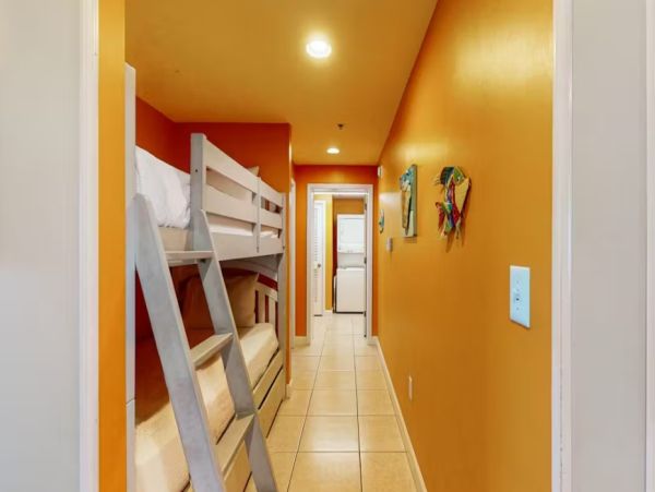 Two Bedroom Beautiful Gulf Front Condo in Panama City Beach