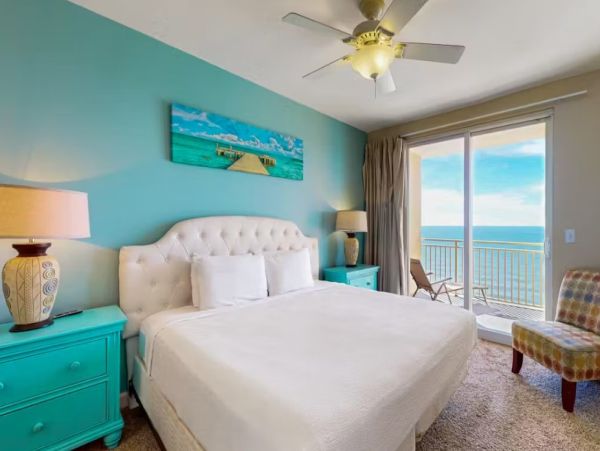 Two Bedroom Beautiful Gulf Front Condo in Panama City Beach