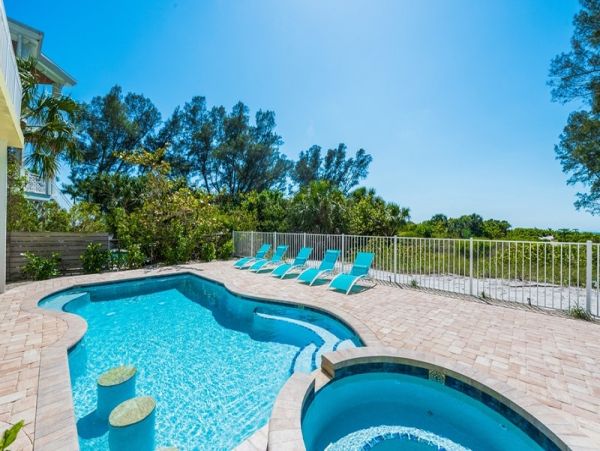 Beautiful Anna Maria Vacation Home with Private Beach Access