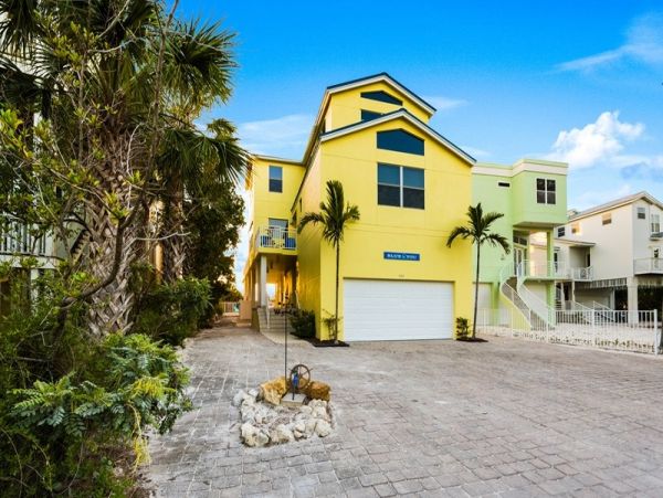 Beautiful Anna Maria Vacation Home with Private Beach Access