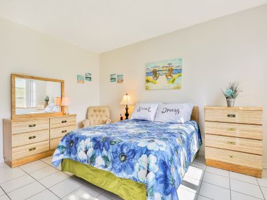 Cocoa Beach Condo 939550