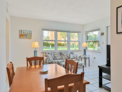 Cocoa Beach Condo 939550