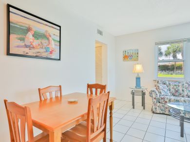 Cocoa Beach Condo 939550