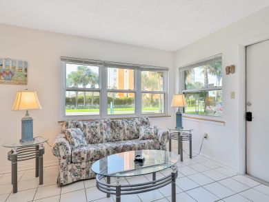 Cocoa Beach Condo 939550
