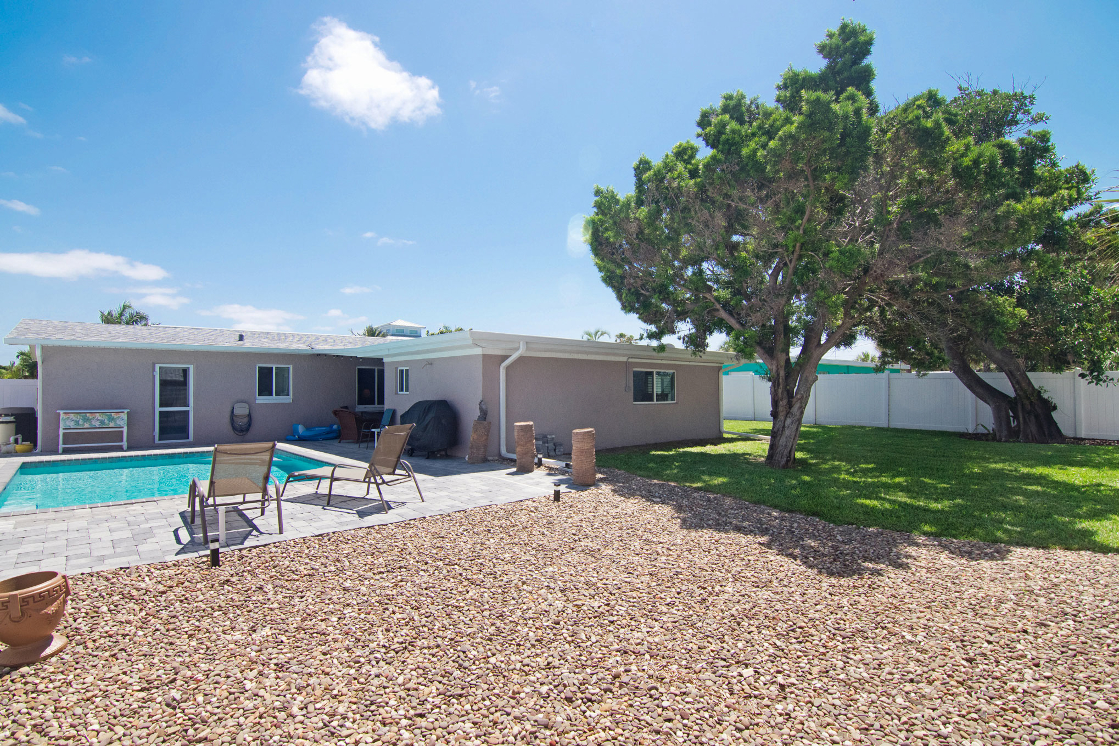 Cocoa Beach Home 939588