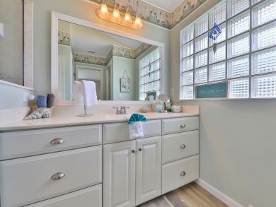 St. Augustine Home 939597