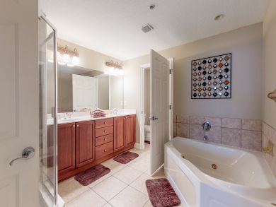 Daytona Beach Condo 939600