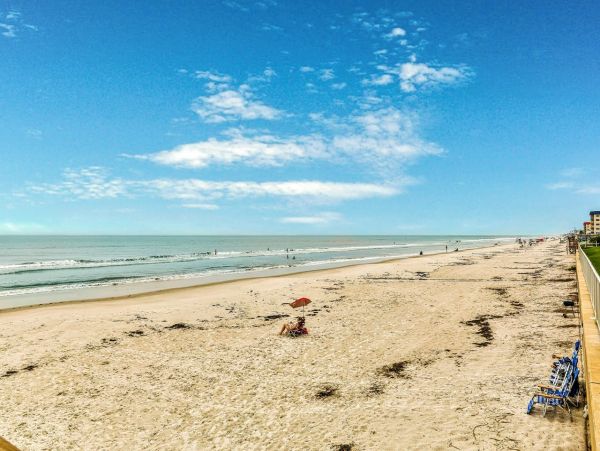 Smyrna Beach Comfortable Two Bedroom Condo Sleeps 6