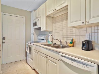 Cocoa Beach Condo 939628