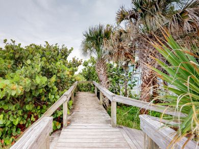 Cocoa Beach Condo 939628