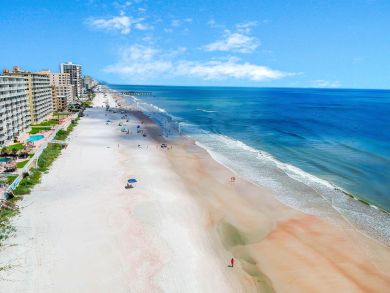 Daytona Beach Home 939669
