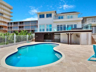 Daytona Beach Home 939669