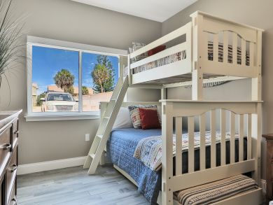 Daytona Beach Home 939669