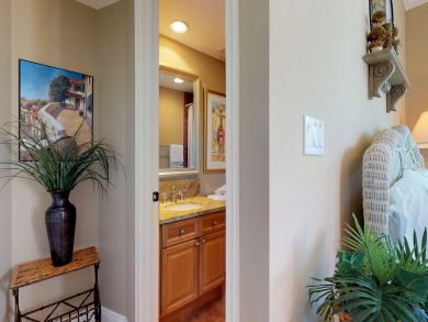 Pensacola Beach Condo 939702