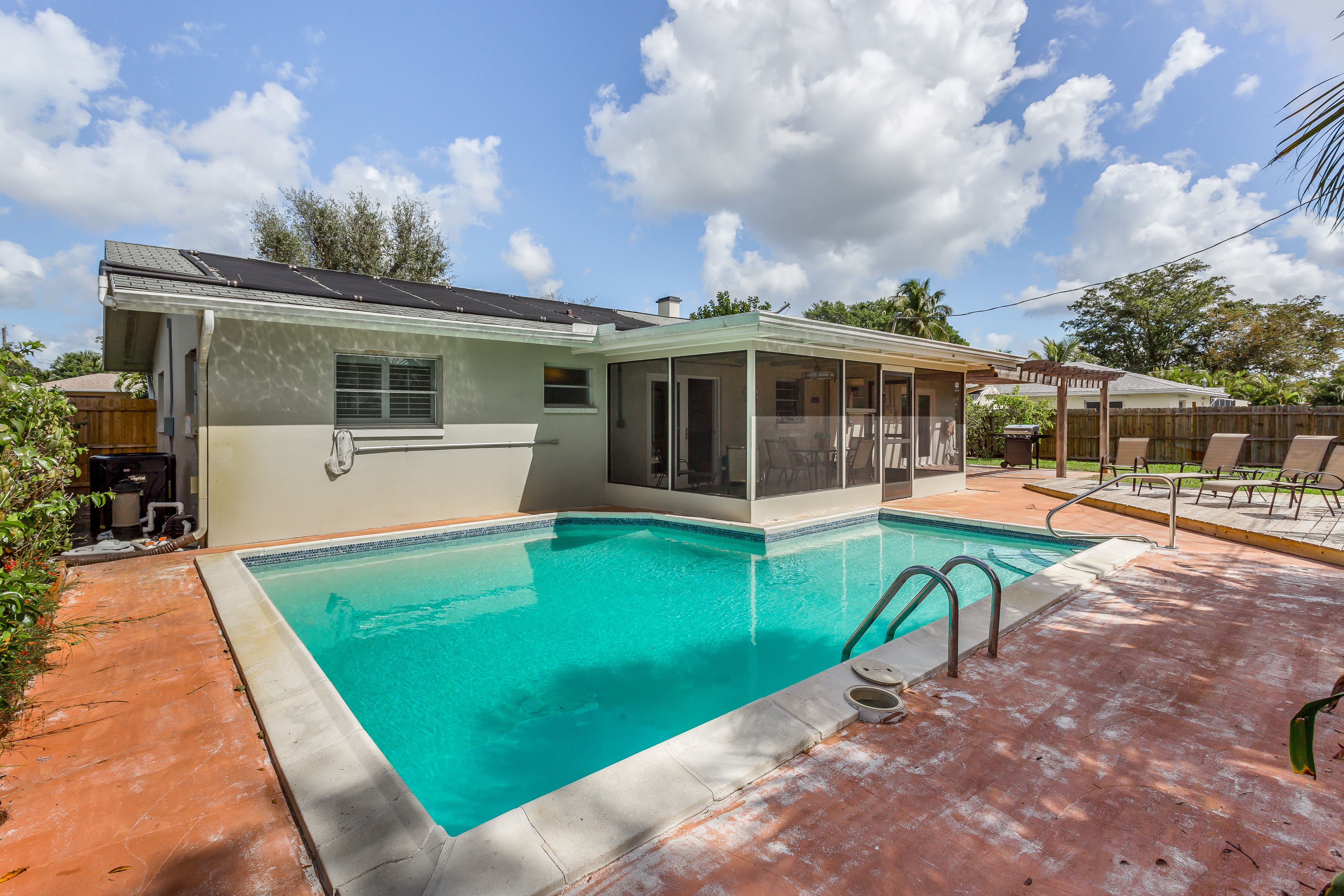 Charming 3 Bedroom Vacation Rental with Private Pool