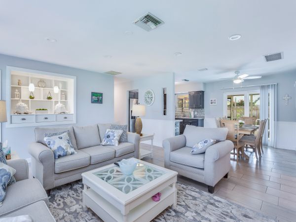 Charming 3 Bedroom Vacation Rental with Private Pool