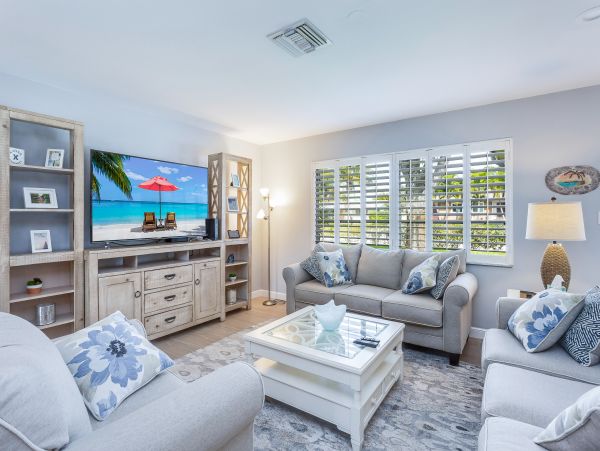 Charming 3 Bedroom Vacation Rental with Private Pool