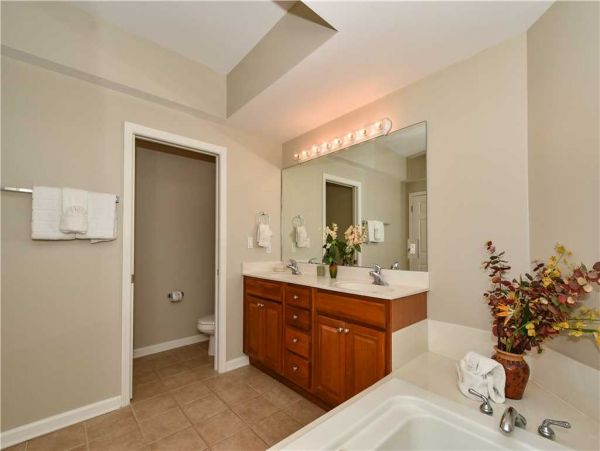Heart of Destin condo with a  full gulf view