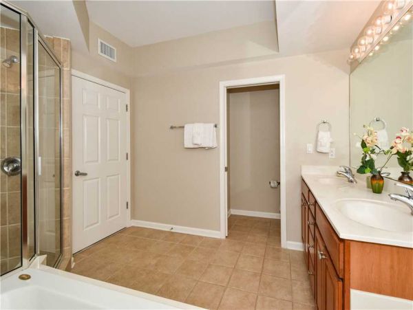 Heart of Destin condo with a  full gulf view