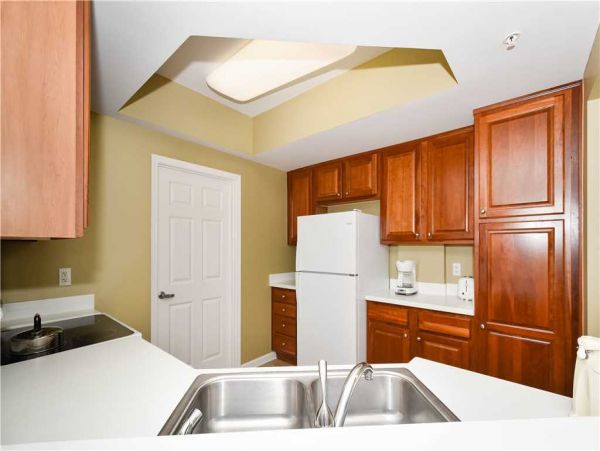 Heart of Destin condo with a  full gulf view