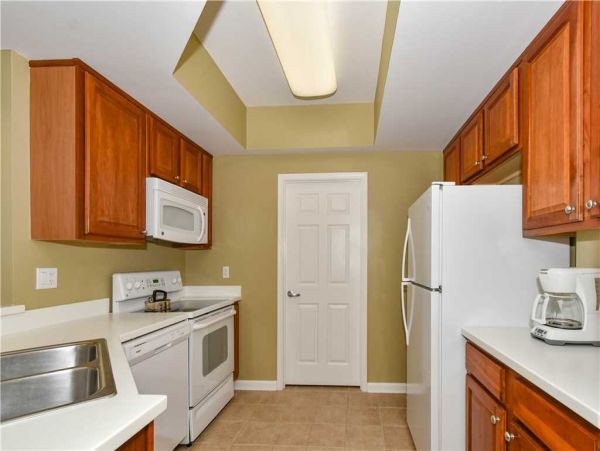 Heart of Destin condo with a  full gulf view
