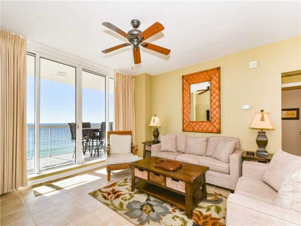 Heart of Destin condo with a  full gulf view