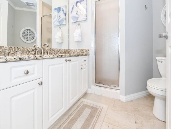 Destin Luxury Vacation Condo Stylish Views Pool