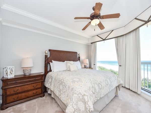 Destin Luxury Vacation Condo Stylish Views Pool