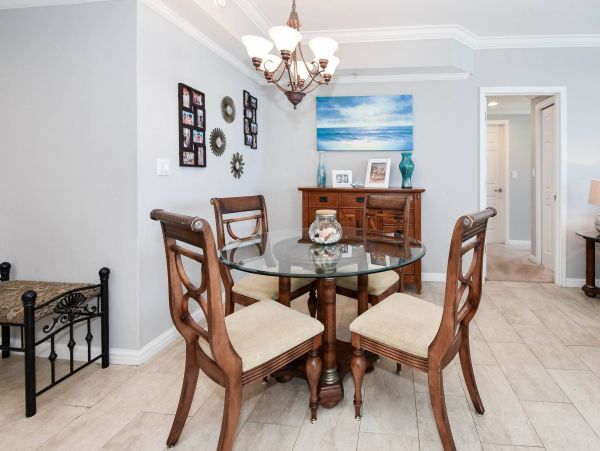 Destin Luxury Vacation Condo Stylish Views Pool
