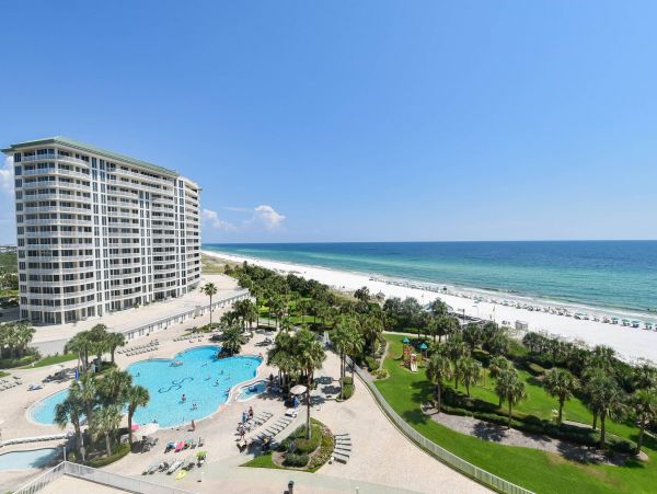 Destin Luxury Vacation Condo Stylish Views Pool